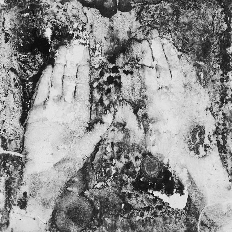 "Desymbolizacje" Zbigniewa Dłubaka, wł. MNW, przed konserwacją